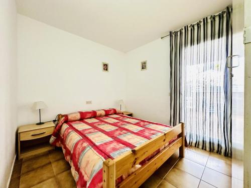 Playa. Amplio apartamento para 6 en Roses ubicación ideal