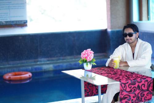 Επισκέπτες που μένουν στο Hotel Tigers Roare Thekkady