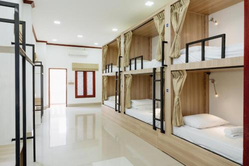 Katil atau katil-katil dalam bilik di iTel Backpacker