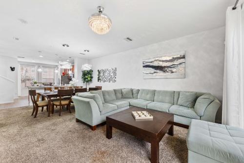 5014 Tideview Circle 9 photo 12