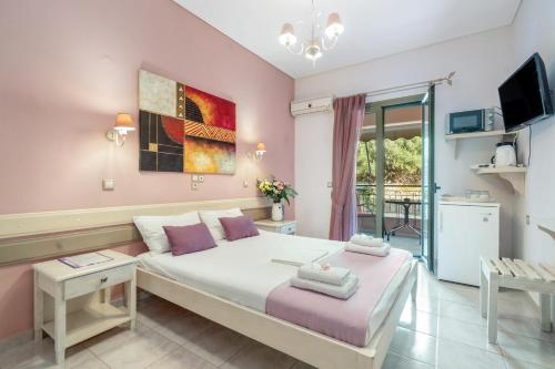 Imagen de la galería de Nontas Home 24, en Kalamitsi