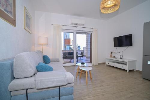 AMI Apartment Strožanac