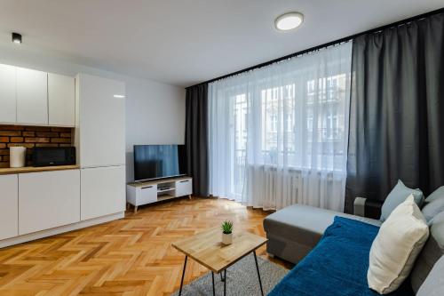 Foto Wawrzyniaka Very Berry Modern Apartment for 6 Guests Near Old Zoo Poznań by Noclegi Renters 3
