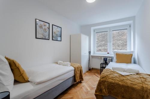 Foto Wawrzyniaka Very Berry Modern Apartment for 6 Guests Near Old Zoo Poznań by Noclegi Renters 4