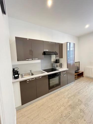 Photo de la galerie de l'établissement Berlin - La Cathédrale à 2 pas, à Reims