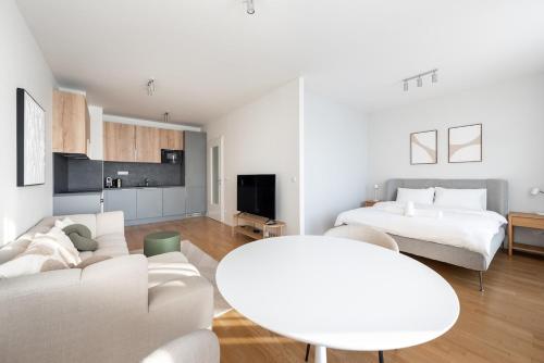 Postel nebo postele na pokoji v ubytování Fresh All-in Apartment Prague