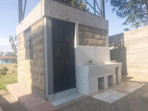 Edificio en el que se encuentra el hostal o pensión