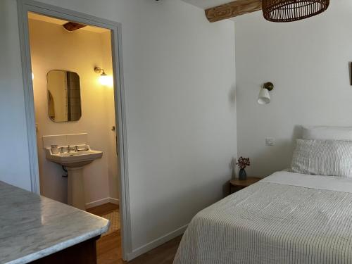 Ένα μπάνιο στο MaisonAdèle