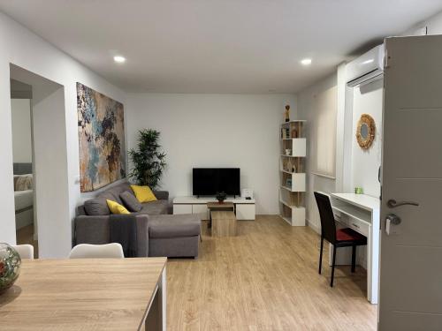 AR Plaza Castilla 2hab, amplio, moderno, bien comunicado