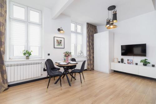 Ariańska Studio with Mezzanine Cracow Center by Noclegi Renters