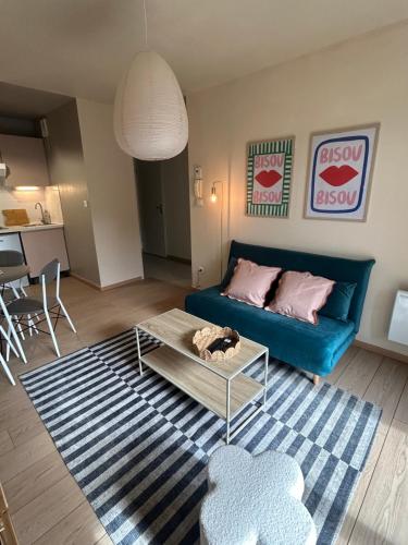 Appartement avec bacon et piscineにあるシーティングエリア