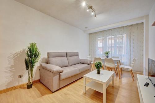 El Encanto de Huesca by Clabao