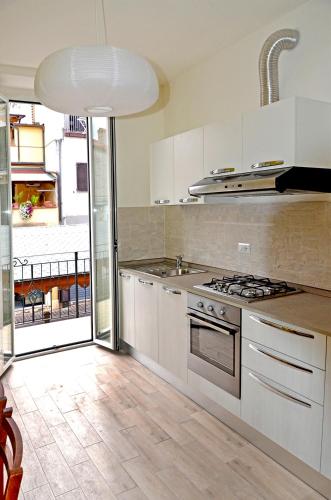 Cucina o angolo cottura di Residenza La Piazzetta