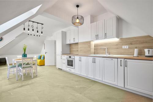 MAESTRA Bamboo Beach Luxury Apartment - FREE Parking