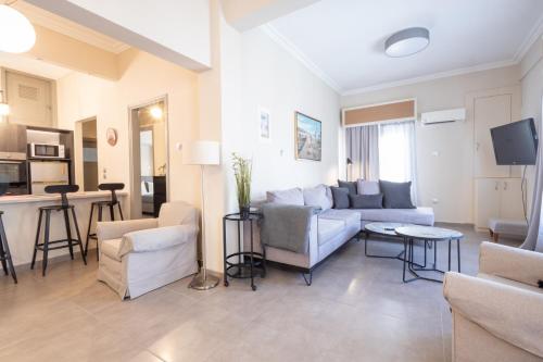 Kastella Waves Chic 2-Bedroom Getaway