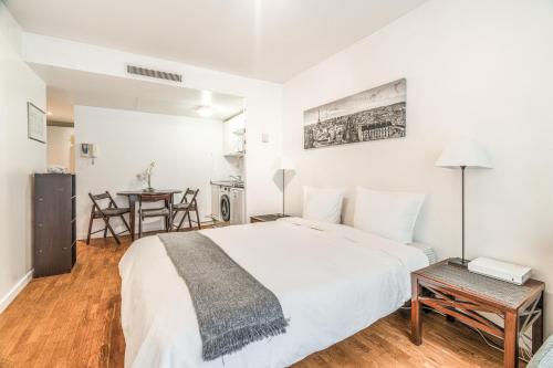 Champs Elysees Flat