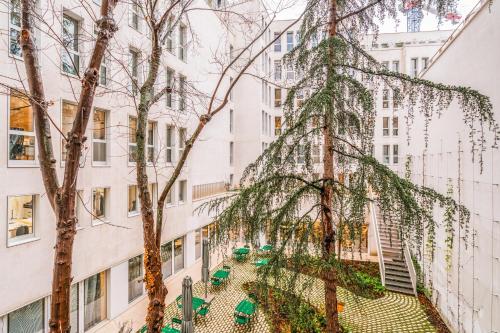 Champs Elysees Flat