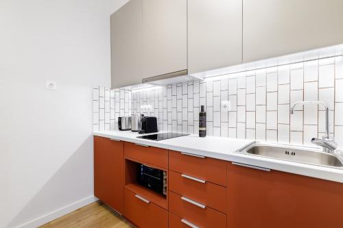 Divine 1BR Apartment near the Acropolis museum