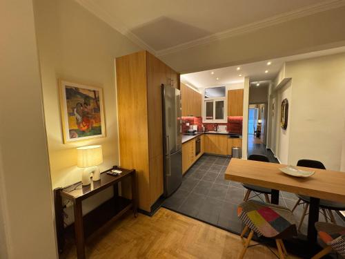 Nelly's Athens Apartments