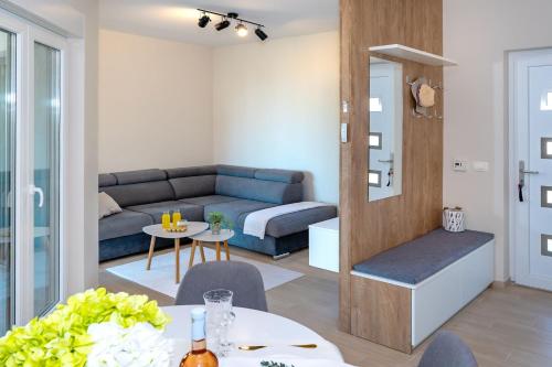 Et opholdsområde på Apartman Nina Šibenik, Brodarica