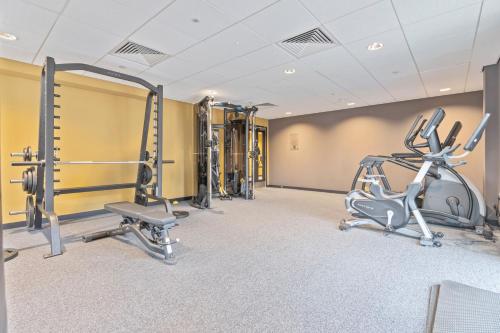 Fitness centrum a/nebo fitness zařízení v ubytování York Elegant Central Flat - Sleeps 5 - Gym