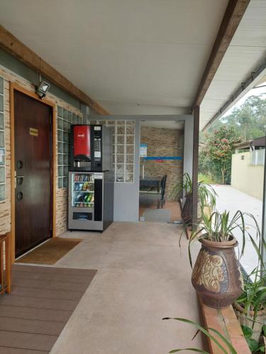Dapur atau dapur kecil di Metro Vilar Suites & Villas