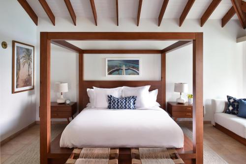 Katil atau katil-katil dalam bilik di Rosewood Little Dix Bay