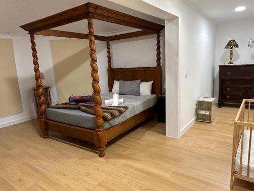 Ένα ή περισσότερα κρεβάτια σε δωμάτιο στο Casa da Quinta