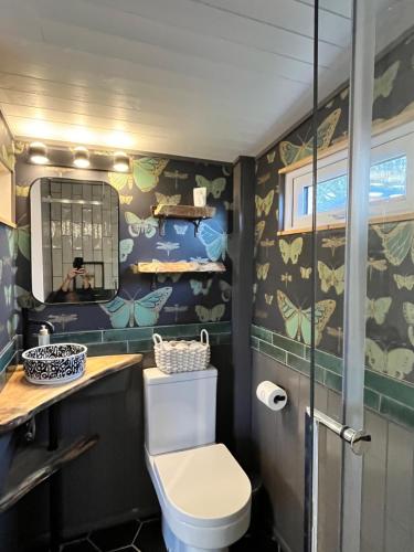 Koupelna v ubytování Tŷ Ni Tiny House