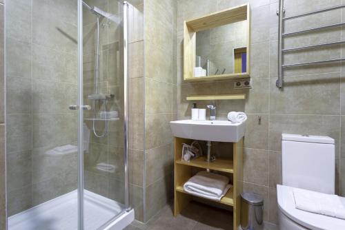 -MalagaSunApts-Merced Square Picasso Dream