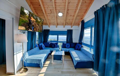 Postel nebo postele na pokoji v ubytování Ohn-Bar Guesthouse