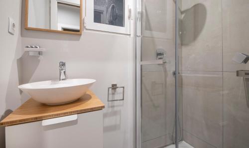 Apartamento 4 dormitorios en Calle Roselló You Stylish Apartments