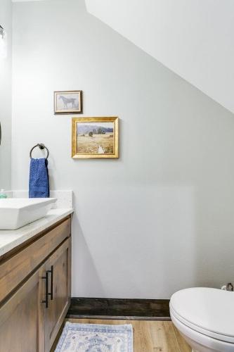 Bilik mandi di Fort Concho 2 BR 2 and a half BA New