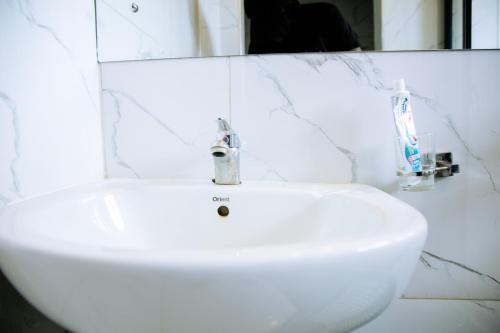 Bilik mandi di Mineheart Apartments & Boutique Hotel
