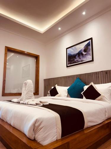 Una cama o camas en una habitación de The Shava Ladakh