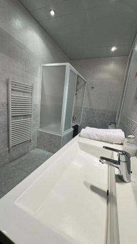 Hostal Madrazo