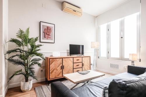 Precioso estudio en San Julián Sevilla, AC WiFi Hiniesta estudio