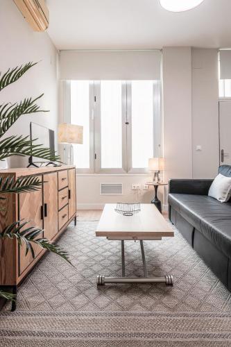 Precioso estudio en San Julián Sevilla, AC WiFi Hiniesta estudio
