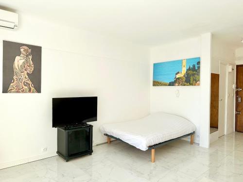 Photo de la galerie de l'établissement Alexendre 3 Elégant Studio Centre Cannes proche Palais des festivals, à Cannes