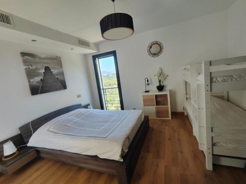VILLA MODERNE PISCINE JACUZZi
