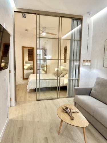 Anelsa Suites Serranos 3