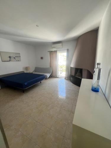 Huge penthouse with private suites shared terrace and kitchen BEST VIEWS
