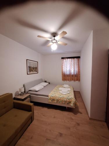 Apartmani MW , Zuti apartman