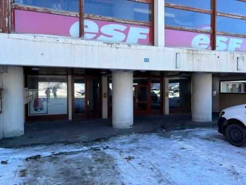 2 pièces avec accès direct aux pistes - 5 personnes - WIFI inclus - FR-1-351-68