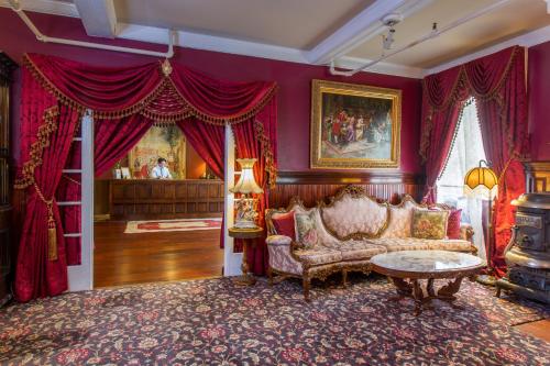 Queen Anne Image