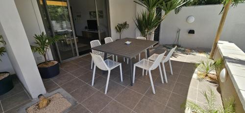 Patio nebo venkovní prostory v ubytování Endless Summer Apartments