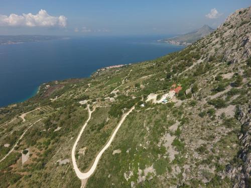 Mountain Stone Villa with pool