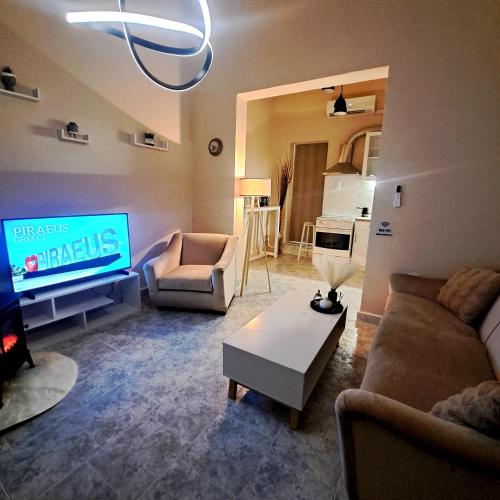 Central Piraeus port apartment