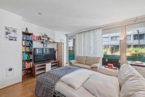 1 Bedroom, in the city center, Garage, Terrace