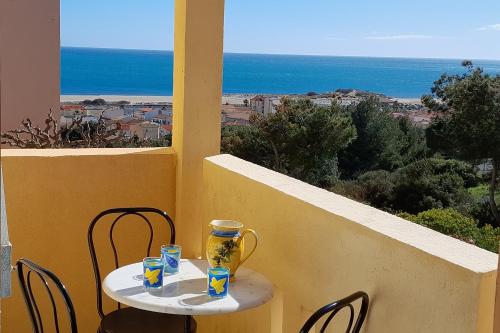 Appartement Saint Pierre la Mer 6 personnes, vue sur la mer, piscine, parking, tennis M330